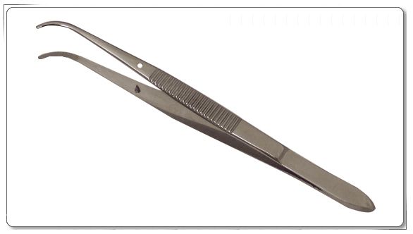 Forceps Medium Point Curved 4.5